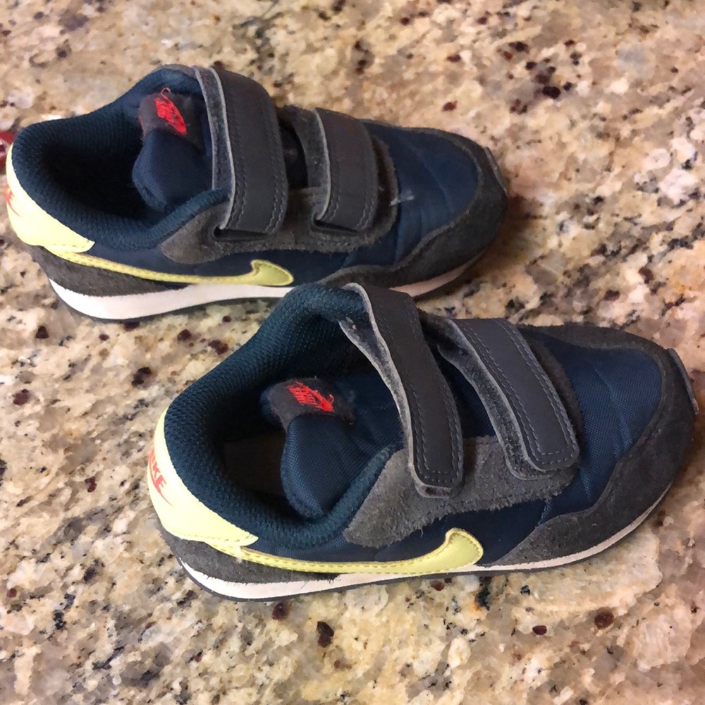 Nike sneakers toddler size 8c.